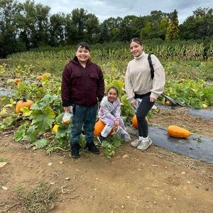 Meet your Posher, Eva